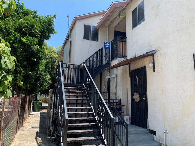 2419 Eastlake Ave in Los Angeles, CA - Building Photo - Building Photo