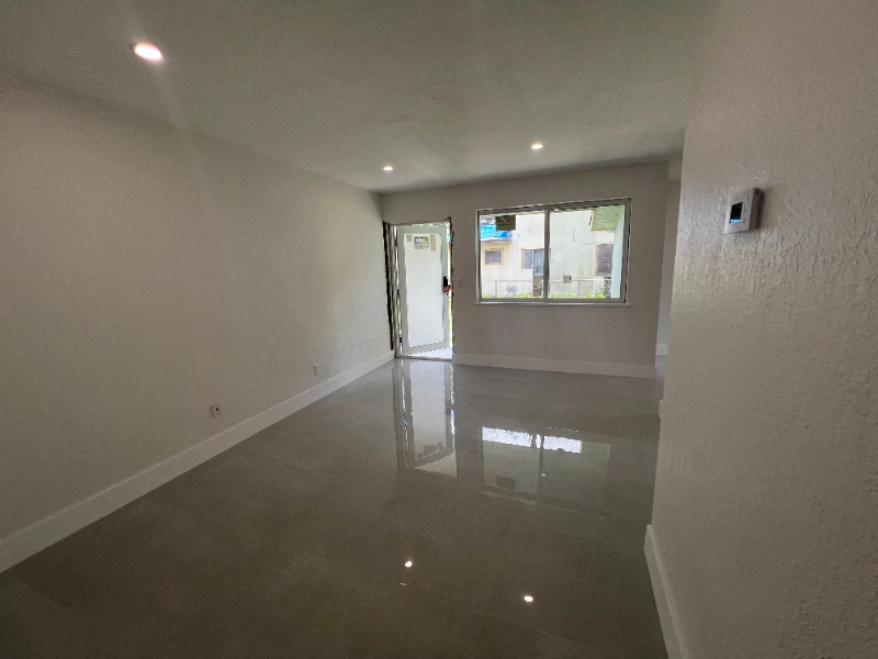 5300 NW 25th Ave in Miami, FL - Building Photo