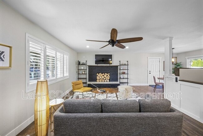 3870 N Honeysuckle Dr in Coeur d'Alene, ID - Building Photo - Building Photo