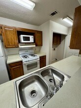 625 Manco Rd in Lewisville, TX - Building Photo - Building Photo