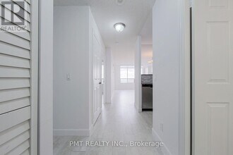 700-2700 Humberwood Blvd in Toronto, ON - Building Photo - Building Photo