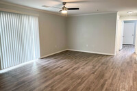 Parkwood Terrace in Round Rock, TX - Building Photo - Building Photo