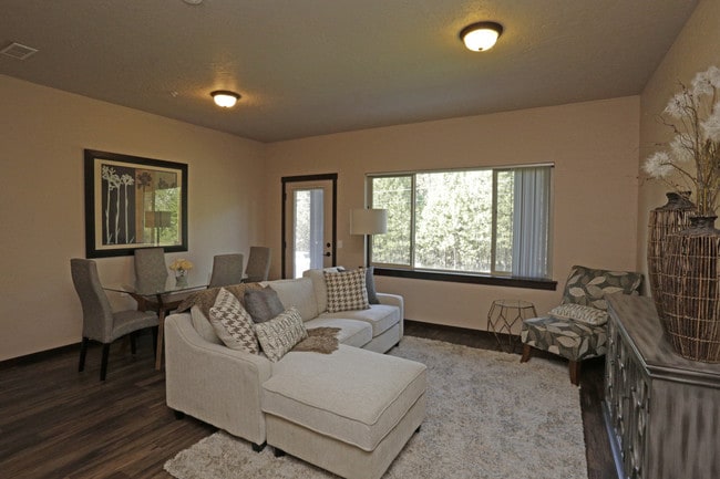 The Residence at River Run