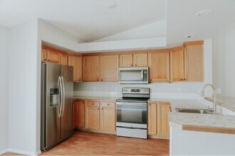11931 W Blueberry Ave in Nampa, ID - Building Photo - Building Photo