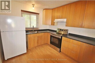 457 Moodie Dr in Ottawa, ON - Building Photo - Building Photo