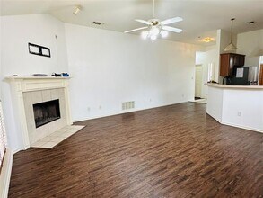 3204 Plumstead Dr in Dallas, TX - Building Photo - Building Photo