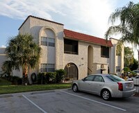 Building Photo - Rosemont Country Club Apartments in Orlando, Florida