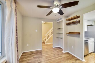 6510 Overheart Ln in Columbia, MD - Building Photo - Building Photo