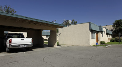 Warren St Family Village in Fontana, CA - Building Photo - Building Photo