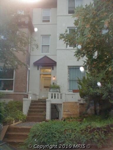 1745 Kilbourne Pl NW in Washington, DC - Building Photo