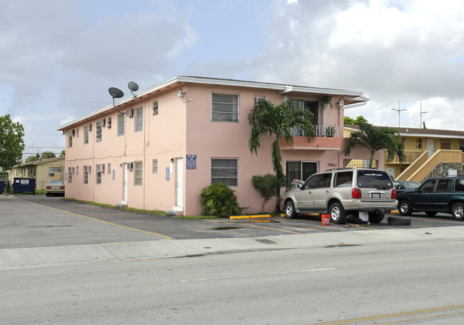 1460 W 29th St in Hialeah, FL - Building Photo - Building Photo