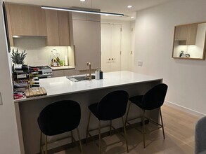 3 Ct Square W in Queens, NY - Foto de edificio - Building Photo