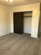 2021 NW Hickory Ln in Ankeny, IA - Foto de edificio - Building Photo