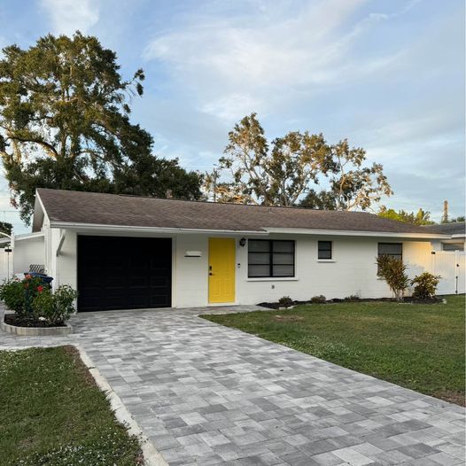 2869 Yorktown St in Sarasota, FL - Foto de edificio