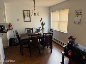 76 Manchester Ct in Freehold, NJ - Building Photo - Building Photo