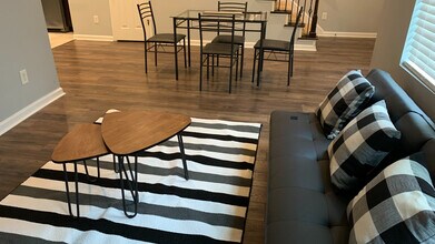 Room in House on Pineland Cir in Raleigh, NC - Building Photo - Building Photo