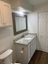 600 NW 4th St in Oklahoma City, OK - Building Photo - Building Photo