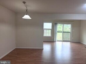 7256 Maidstone Pl in Elkridge, MD - Building Photo - Building Photo