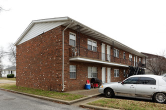 Greenwood Apartments in Henderson, KY - Building Photo - Building Photo