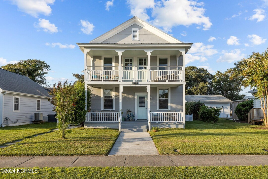 1406 Evans St in Morehead City, NC - Building Photo