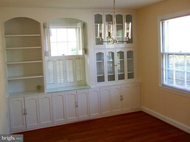 9912 Dickens Ave in Bethesda, MD - Building Photo - Building Photo