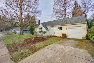 707 NE 15th Ave in Camas, WA - Building Photo - Building Photo