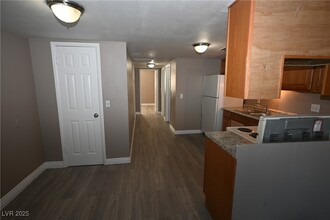 3101 E Carey Ave in North Las Vegas, NV - Building Photo - Building Photo