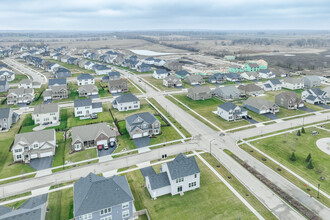 Ponds of Stony Creek in Elgin, IL - Building Photo - Building Photo