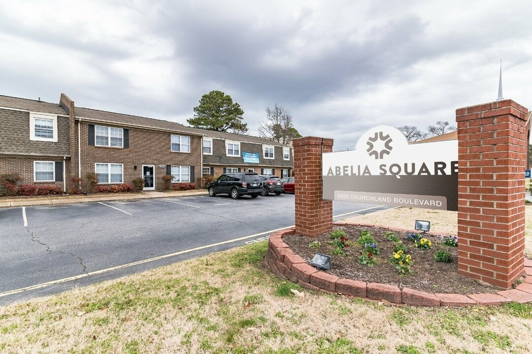 Abelia Square in Portsmouth, VA - Foto de edificio