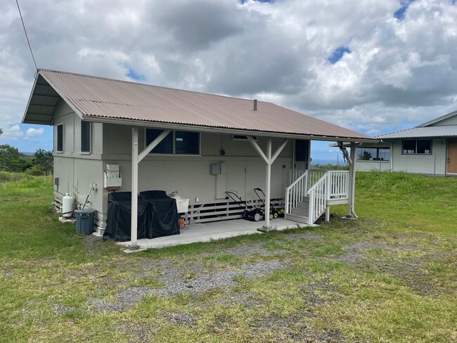 1545B Ainaola Dr in Hilo, HI - Building Photo - Building Photo
