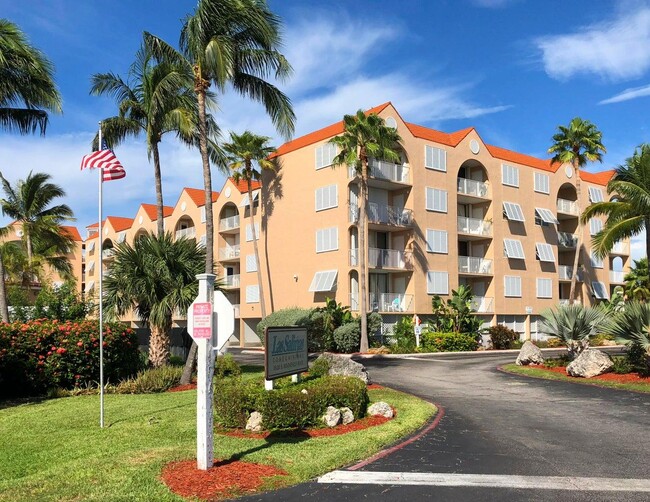 property at 3930 S Roosevelt Blvd