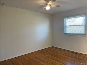 2313 Esquline Dr in Fenton, MO - Building Photo - Building Photo