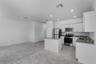 5934 Piney Shrub Pl in St. Cloud, FL - Building Photo - Building Photo