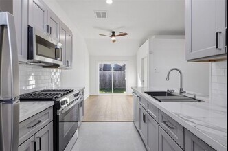 6327 Southwood Ct N in Houston, TX - Building Photo - Building Photo