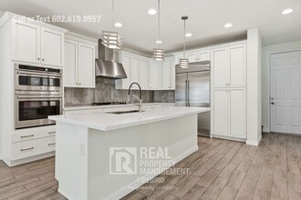 2342 W Gloria Ln in Phoenix, AZ - Building Photo - Building Photo