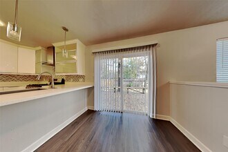 40 Rockfern Rd in Spring, TX - Building Photo - Building Photo