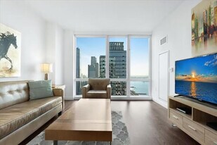 605 W 42nd St in New York, NY - Building Photo