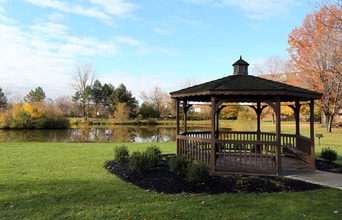 Chestnut Lake in Strongsville, OH - Building Photo - Building Photo