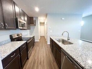 521 Rochdale Run in Delaware, OH - Building Photo - Building Photo