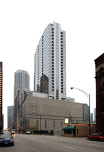 The Fairbanks at Cityfront Plaza in Chicago, IL - Building Photo - Building Photo