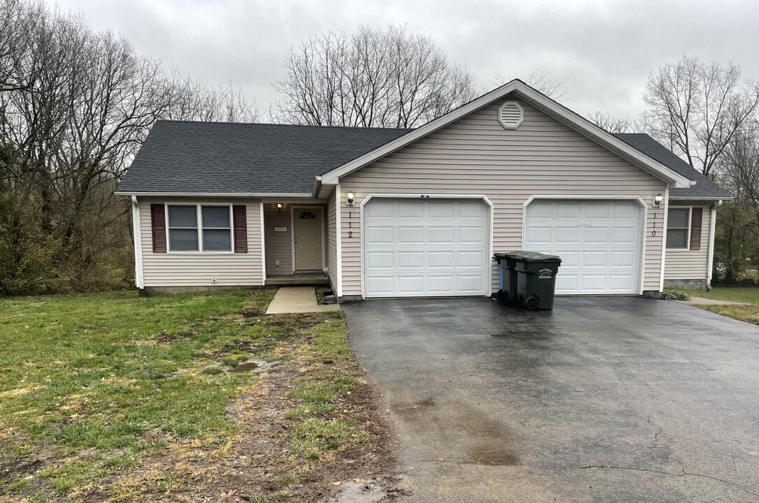112 Locust St in Wilmore, KY - Building Photo