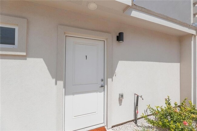 1405 San Vicente, Unit 3 in Weslaco, TX - Foto de edificio - Building Photo