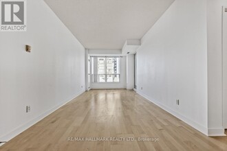 88-888 Palace Pier Ct in Toronto, ON - Building Photo - Building Photo