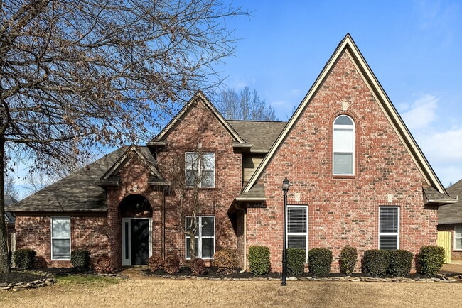 property at 9852 Winsford Ln