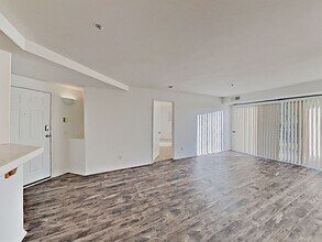 11145 Affinity Ct in San Diego, CA - Building Photo - Building Photo
