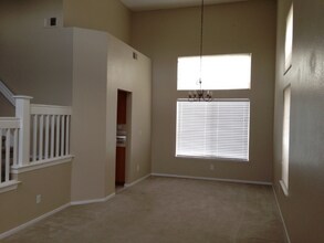 992 Darby Dr in Tracy, CA - Building Photo - Building Photo