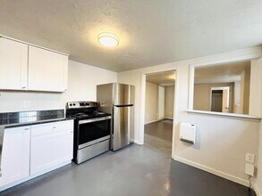 1401 S W Temple St in Salt Lake City, UT - Building Photo - Building Photo