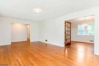 115 Essex Rd in Summit, NJ - Building Photo - Building Photo