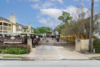 Windsor Park Townhomes in Houston, TX - Building Photo - Building Photo