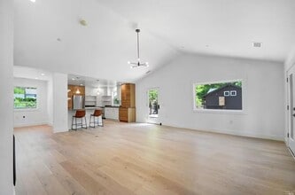 9554 Los Guilicos Ave in Kenwood, CA - Building Photo - Building Photo